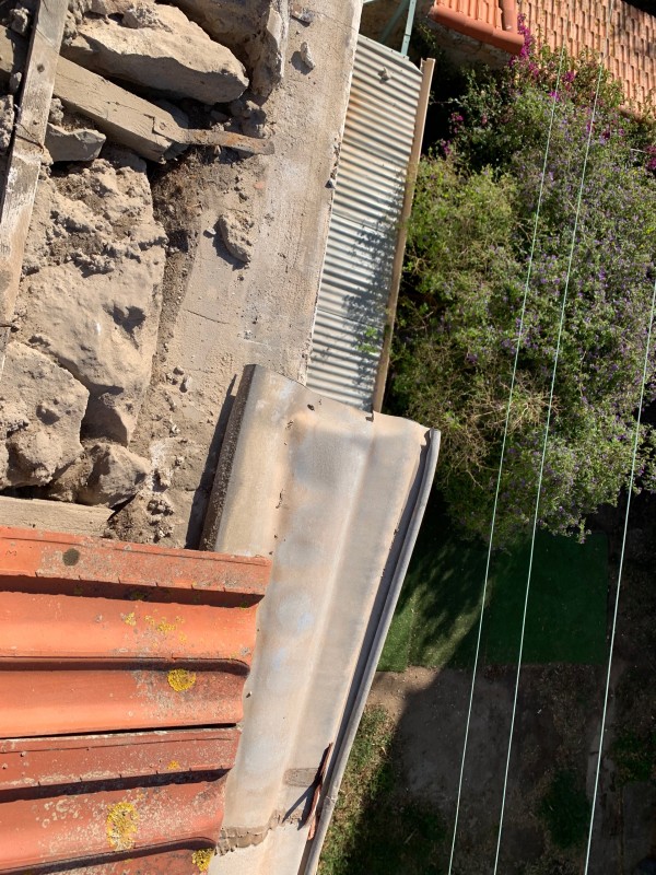 remplacement de gouttière zingue sur corniche par une gouttière PVC ovation de chez Nicole à la Seyne-sur-Mer
