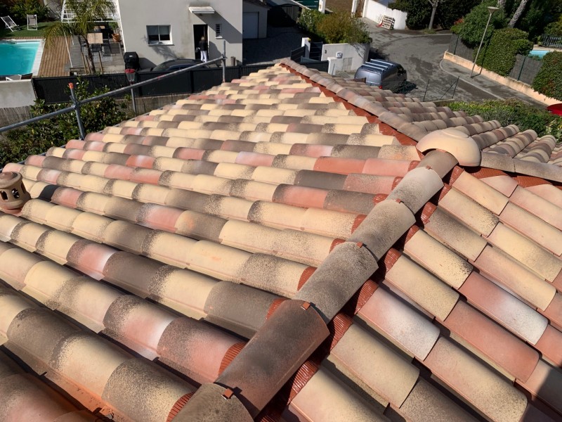 rénovation toiture tuile plein sud