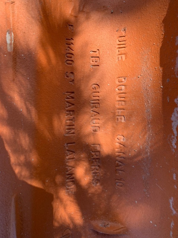 tuile Guiraud dc 10 www.chatelaincouvreurs.fr