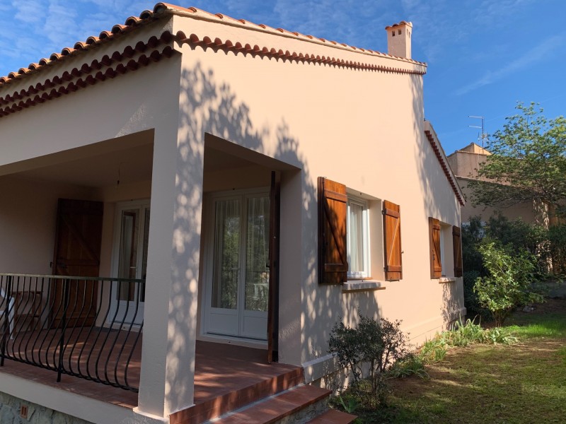 Rénovation et Ravalement de façade par mise en peinture