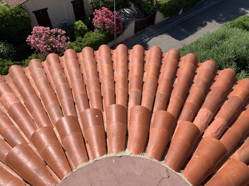 Couvreur à La Cadière-d’Azur (83740) – Remplacement de toiture en tuile canal provençale