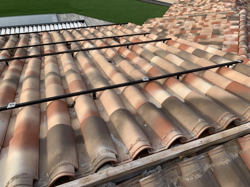Couvreur, la Cadière d’Azur pour fuite sur panneaux solaires