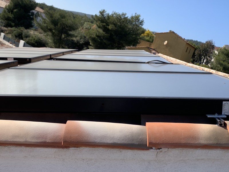 Couvreur, la Cadière d’Azur pour fuite sur panneaux solaires