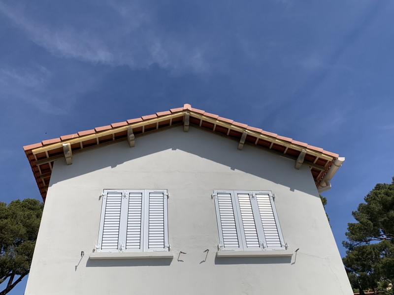 Réfection de toiture, en tuiles, romanes à Saint-Mandrier sur mer dans le Var