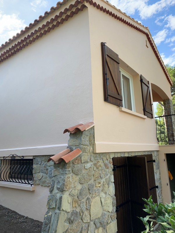 Rénovation et Ravalement de façade par mise en peinture