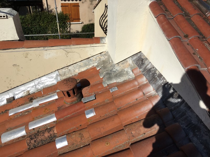 Couvreur pour toiture tuile Romane à saint mandrier