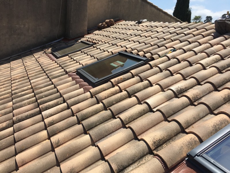 toiture tuile plein sud et pose de velux