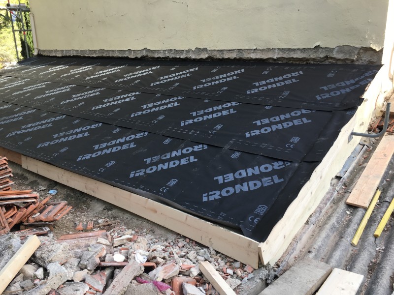 Rénovation de toitures en tuiles Romane & tuiles plates – La Seyne‑sur‑Mer, Toulon, Six‑Fours‑les‑Plages & Sanary‑sur‑Mer