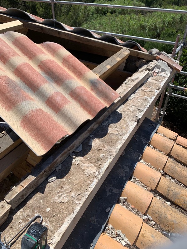 Changement de plaque fibro-ciment amiante, prix et évacuation sur la presqu’île de Giens 83400 Hyeres les palmiers