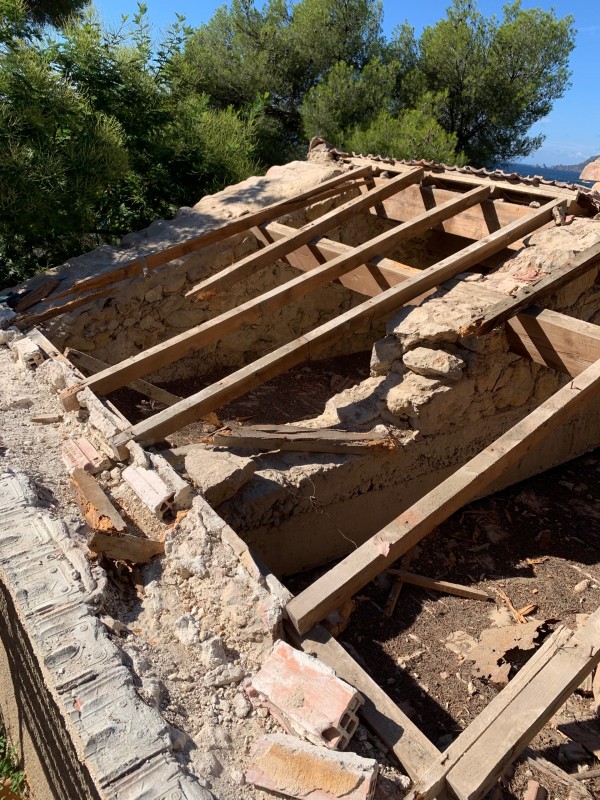 Changement de charpente suite à attaque de capricornes et termites à saint mandrier sur mer 83430