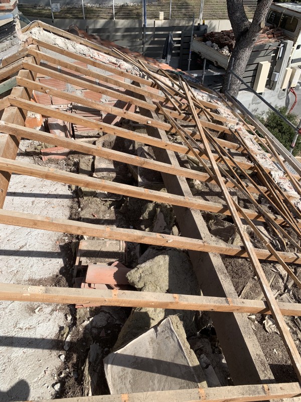 Réfection de toiture, en tuiles, romanes à Saint-Mandrier sur mer dans le Var