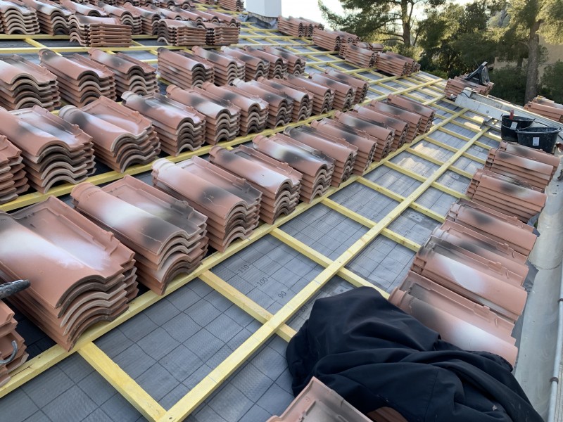 Couvreur La Seyne sur Mer 83500 pour toiture tuile Romane